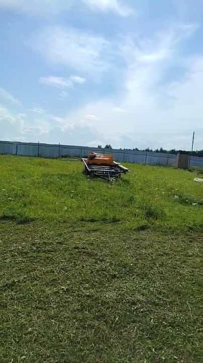 Видео: Пока все на шашлыках — я с триммером 😅 — Пасека Ермакова